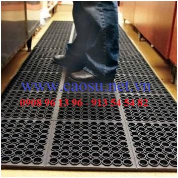 Giá cao su trực tuyến sàn Tocom, SHFE Thượng Hải, SGX Singapore Ngày 01/12/2025