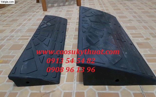 Giá cao su trực tuyến sàn Tocom, SHFE Thượng Hải, SGX Singapore Ngày 03/09/2025