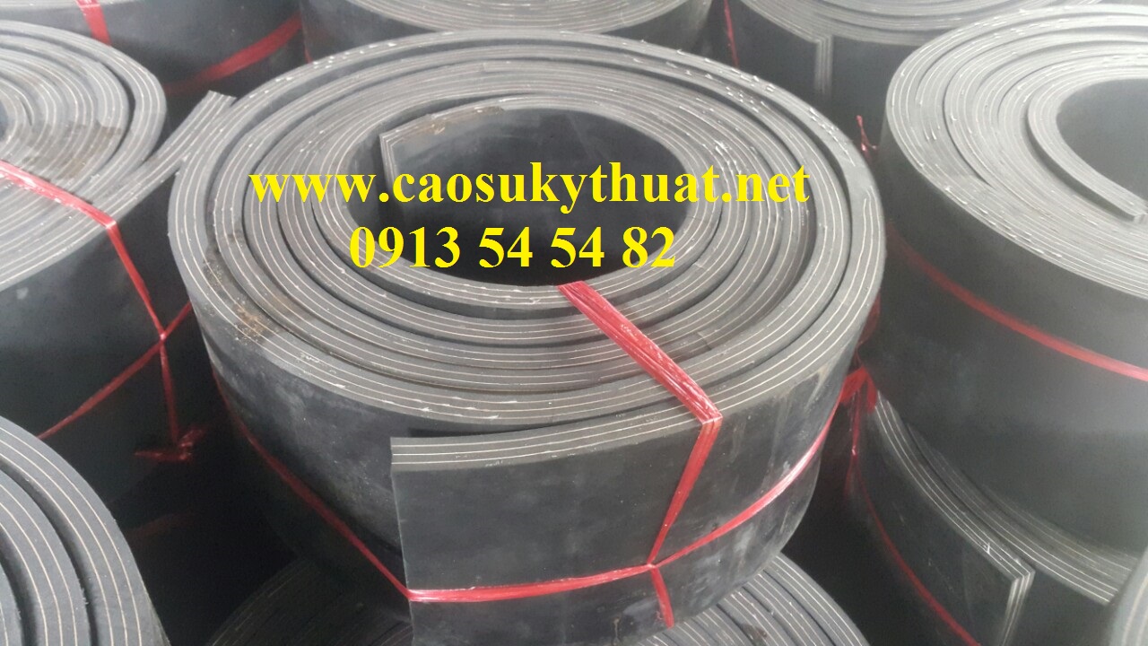 Giá cao su trực tuyến sàn Tocom, SHFE Thượng Hải, SGX Singapore Ngày 12/07/2026