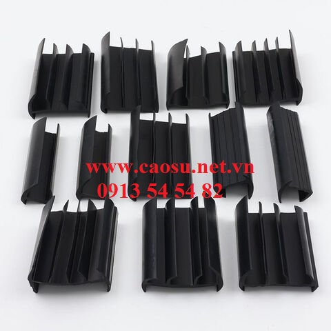 Giá cao su trực tuyến sàn Tocom, SHFE Thượng Hải, SGX Singapore Ngày 18/10/2025